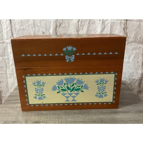 Country Folk Art Wooden Box for Card Storage Organization - Picture 1 of 8